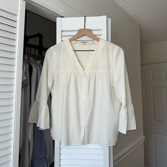 Madewell ‘Veranda Bell-Sleeve Shirt’ in Pure White - Picture 2 of 10